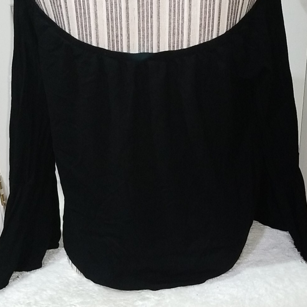 Ambiance off the shoulder top - Picture 4 of 10